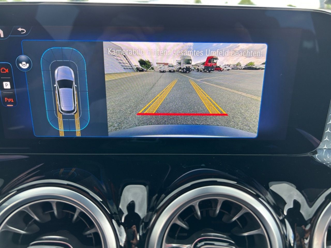 Mercedes-Benz EQB – Bild 11