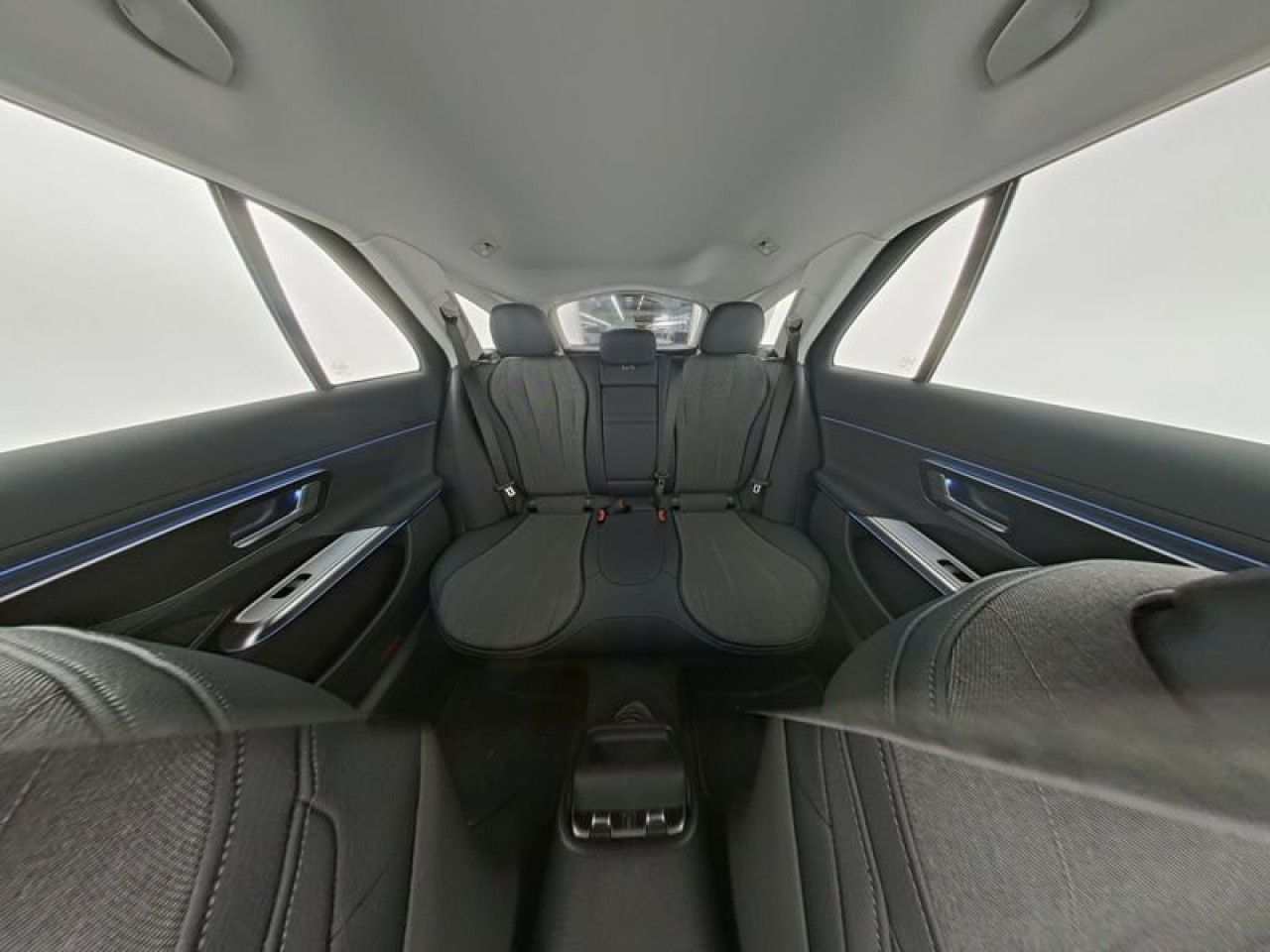 Mercedes-Benz E-Klasse – Bild 5