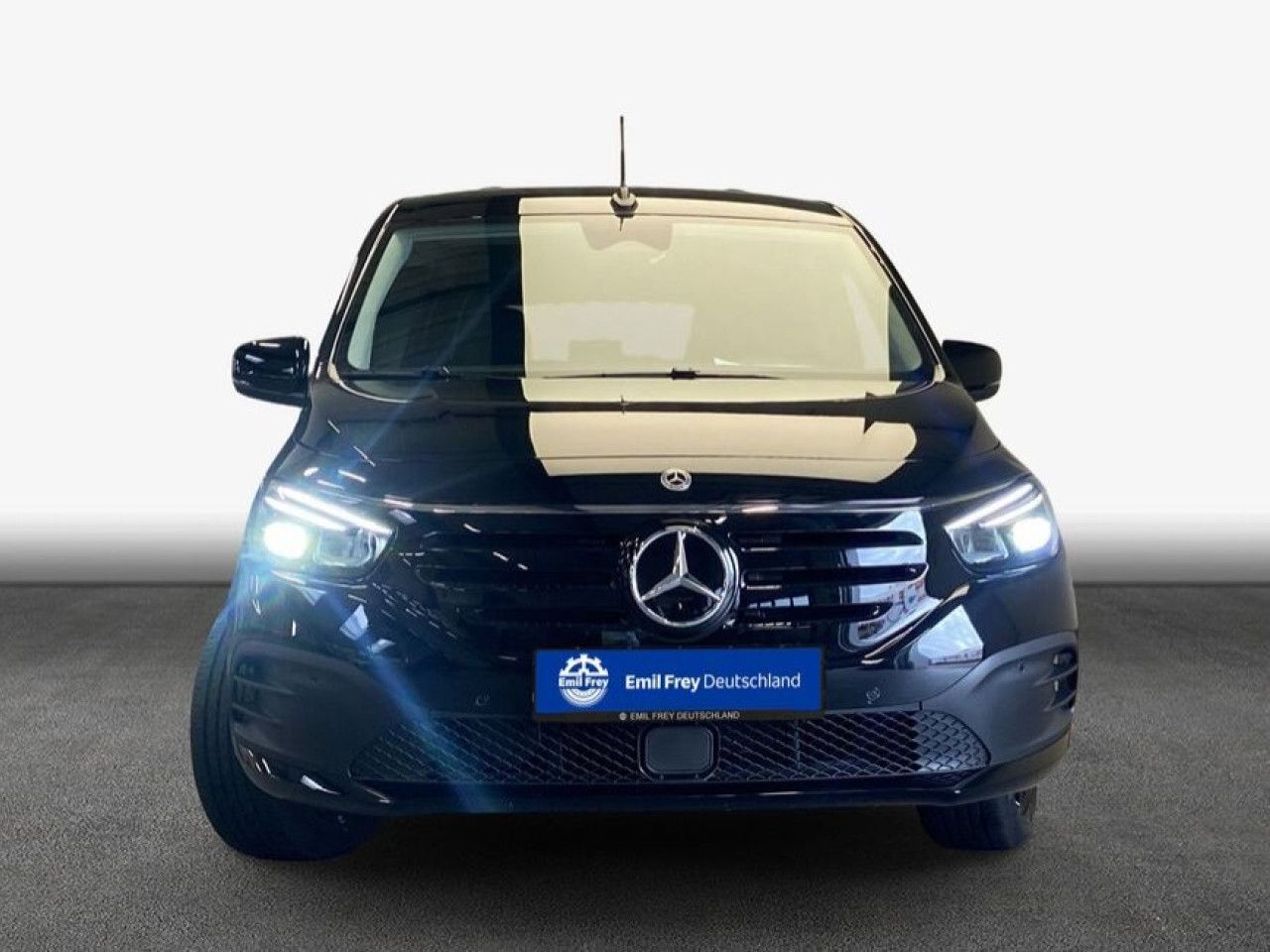 Mercedes-Benz EQT – Bild 3