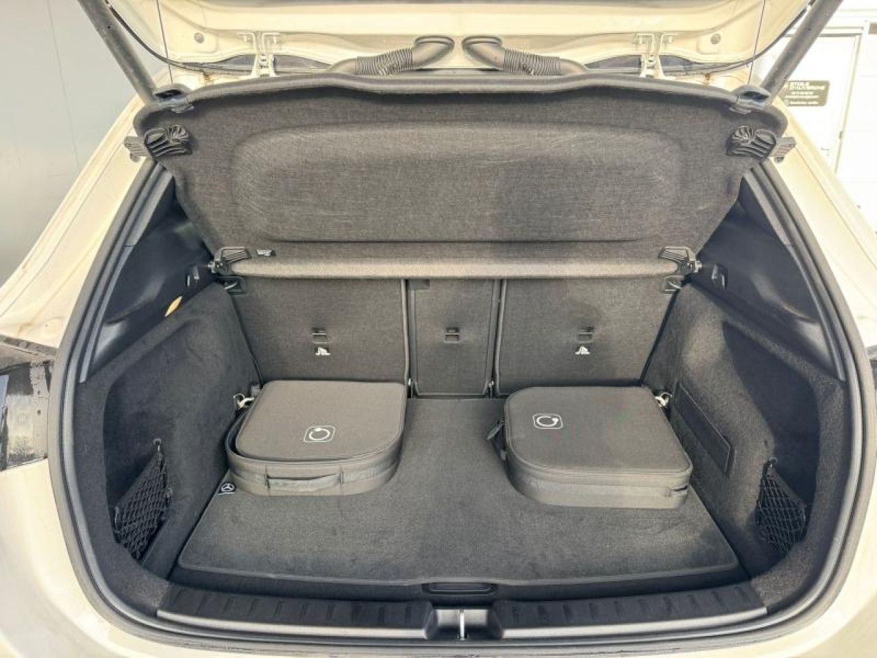 Photo du v&eacute;hicule 12 / 18