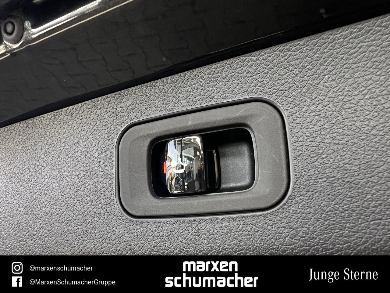 Mercedes-Benz E-Klasse – Bild 17