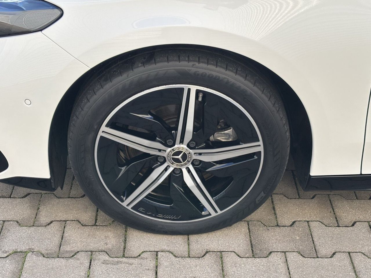 Fahrzeugbild 10 / 25