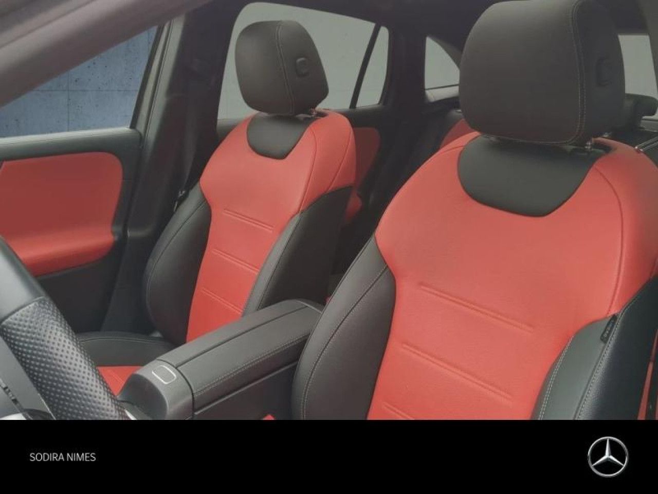 Photo du v&eacute;hicule 10 / 18