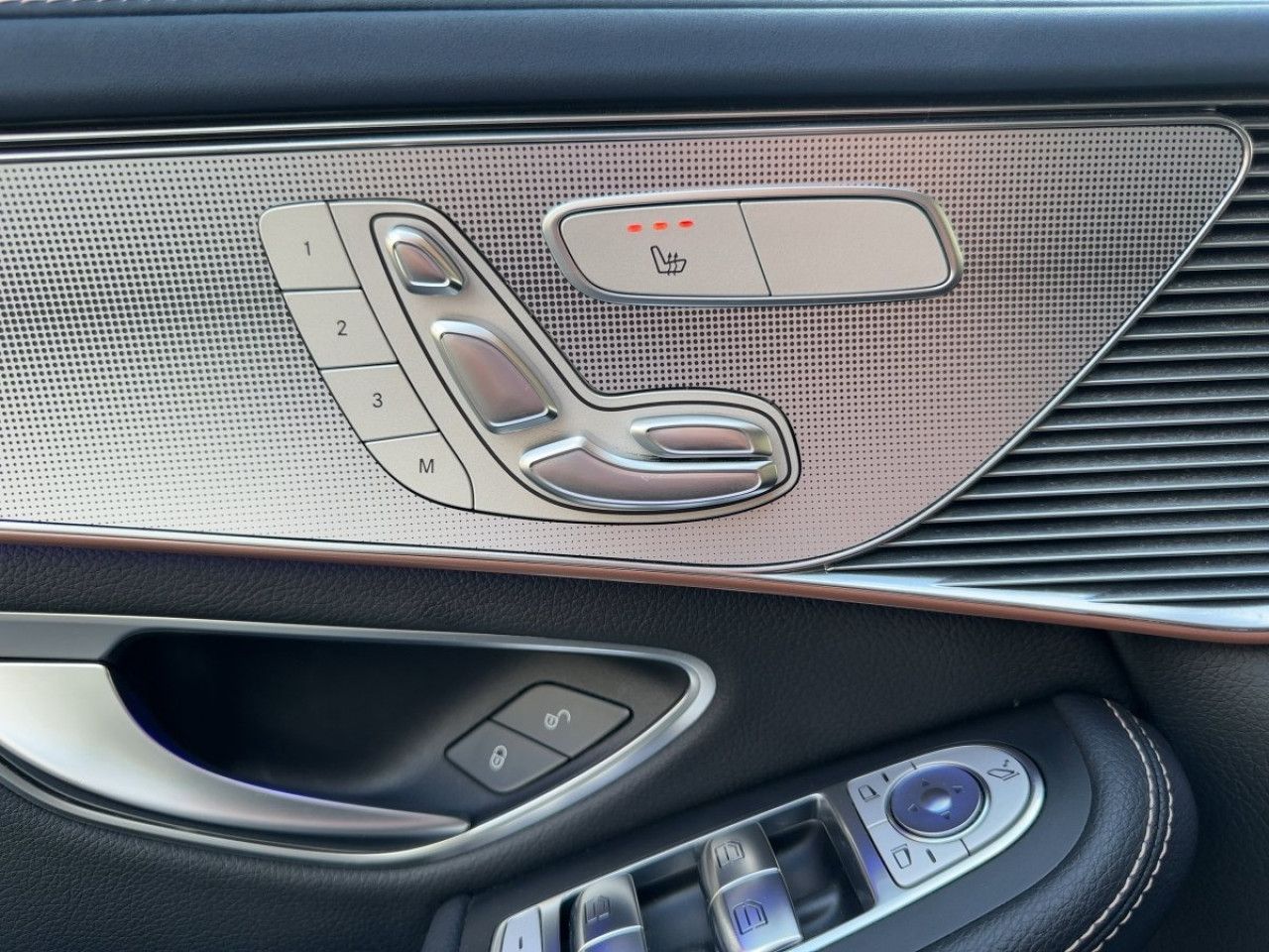 Fahrzeugbild 14 / 17