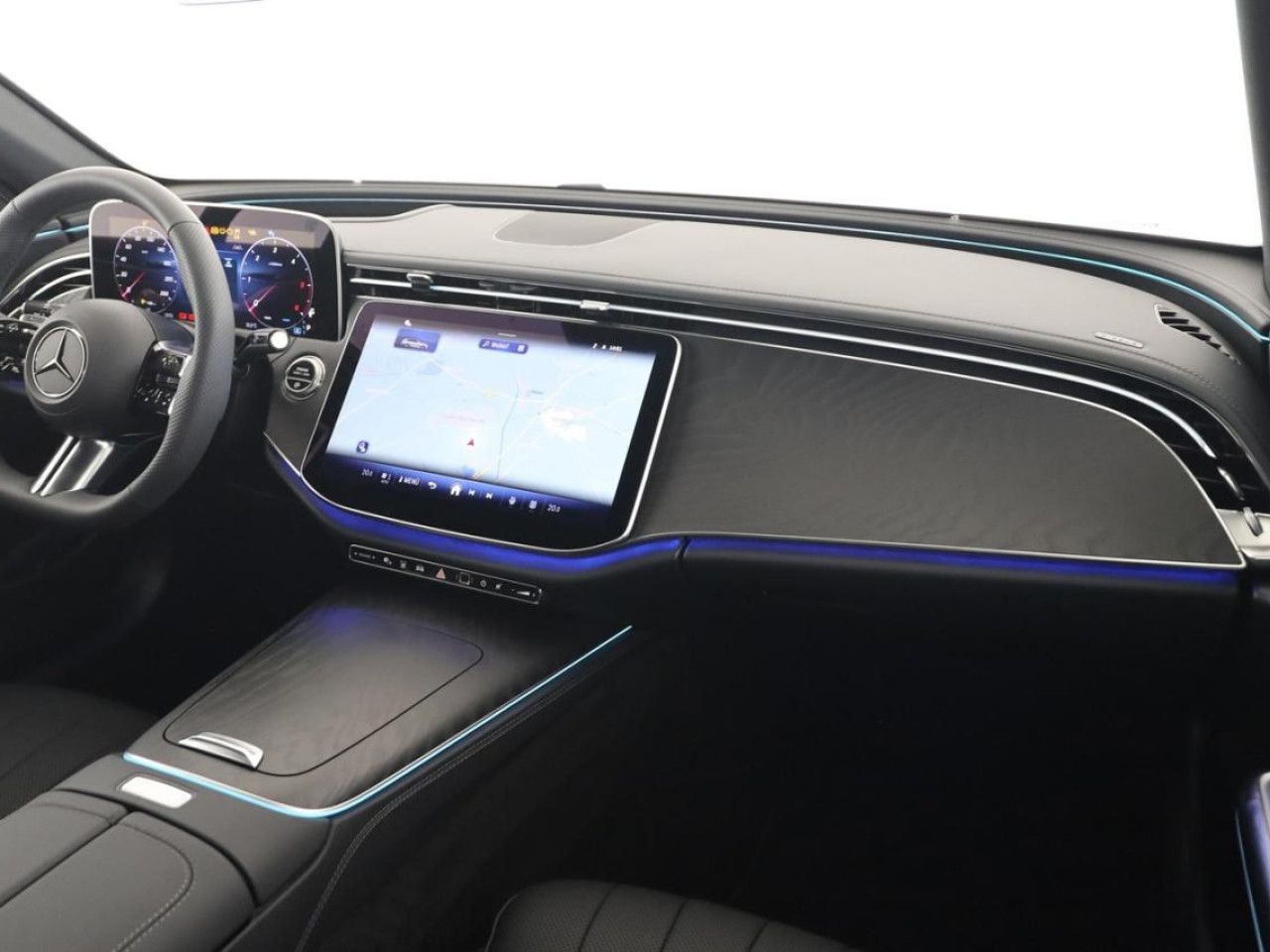 Mercedes-Benz E-Klasse – Bild 12