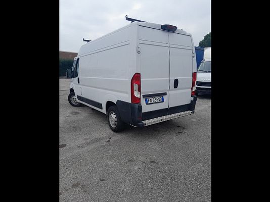Vehicle image 6 / 20