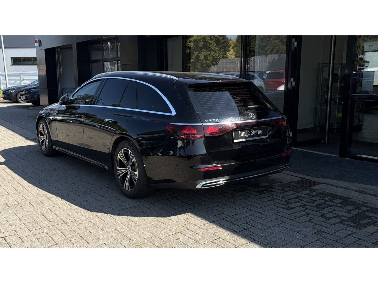 Mercedes-Benz E-Klasse – Bild 14