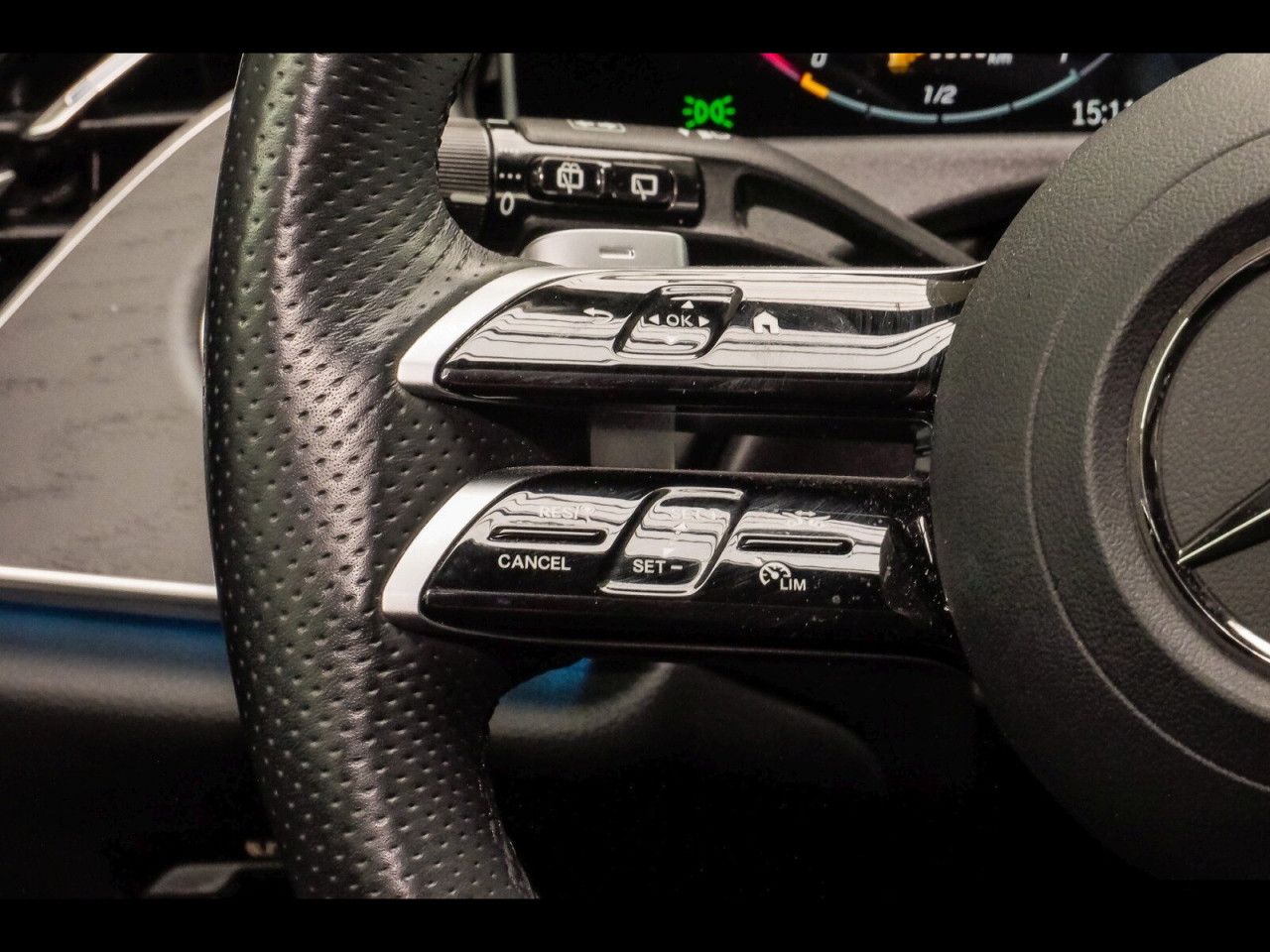 Mercedes-Benz E-Klasse – Bild 16
