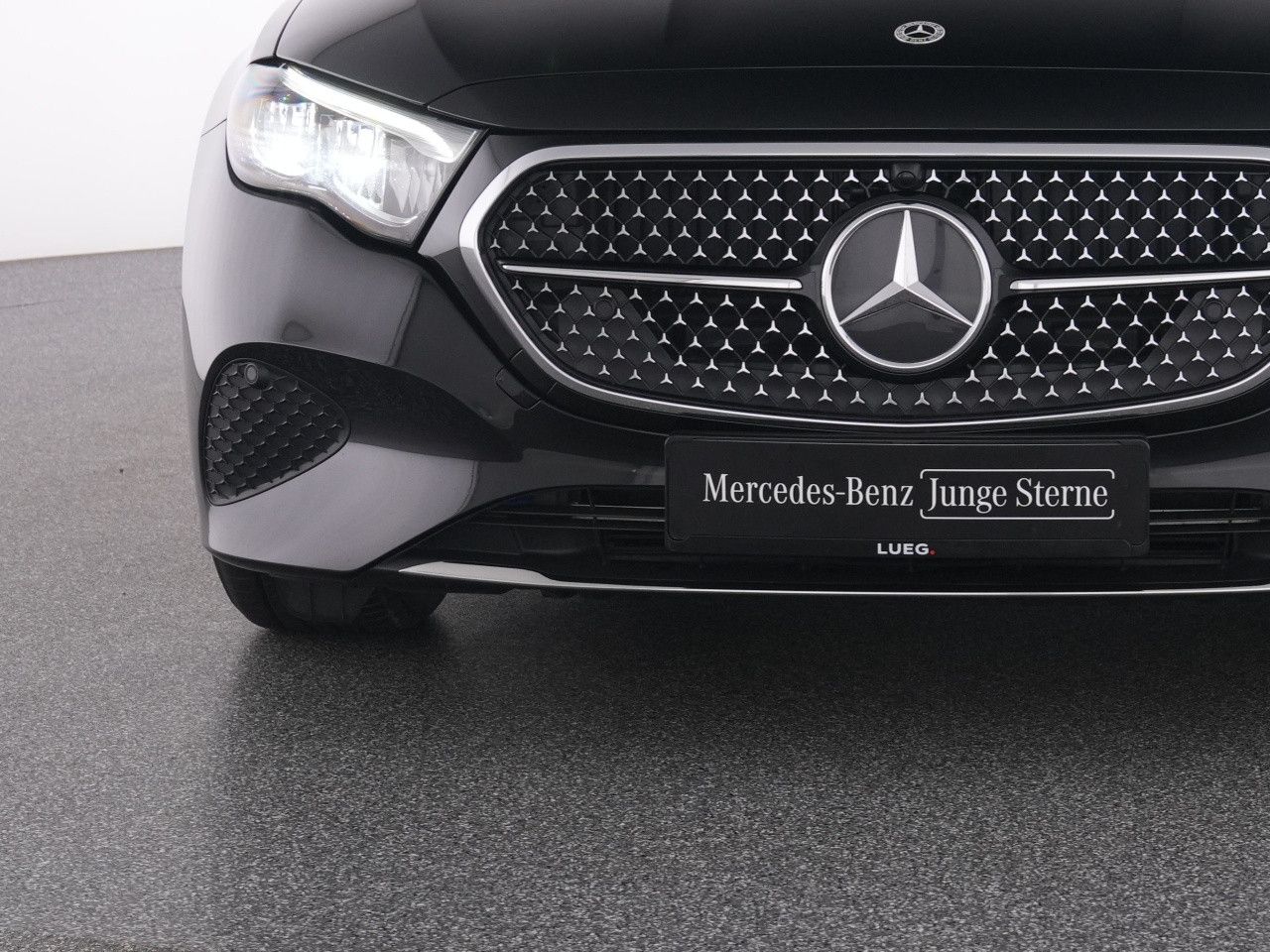 Mercedes-Benz E-Klasse – Bild 16