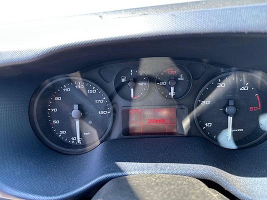 Vehicle image 17 / 17