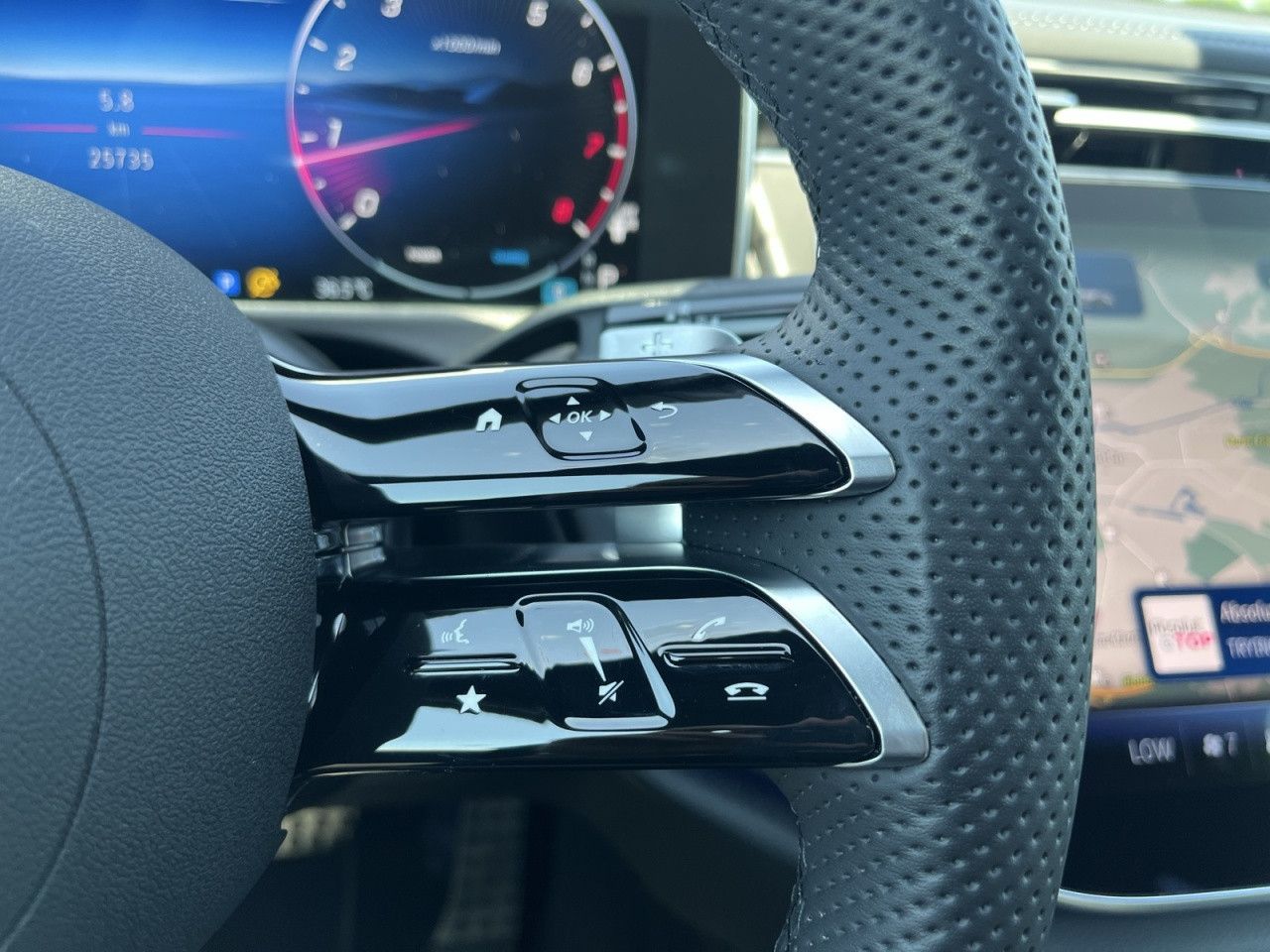 Mercedes-Benz E-Klasse – Bild 16