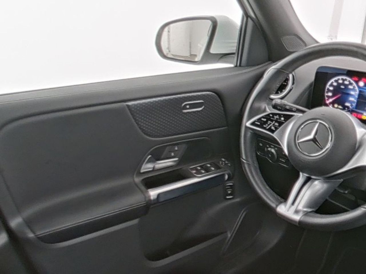 Mercedes-Benz GLB – Bild 8
