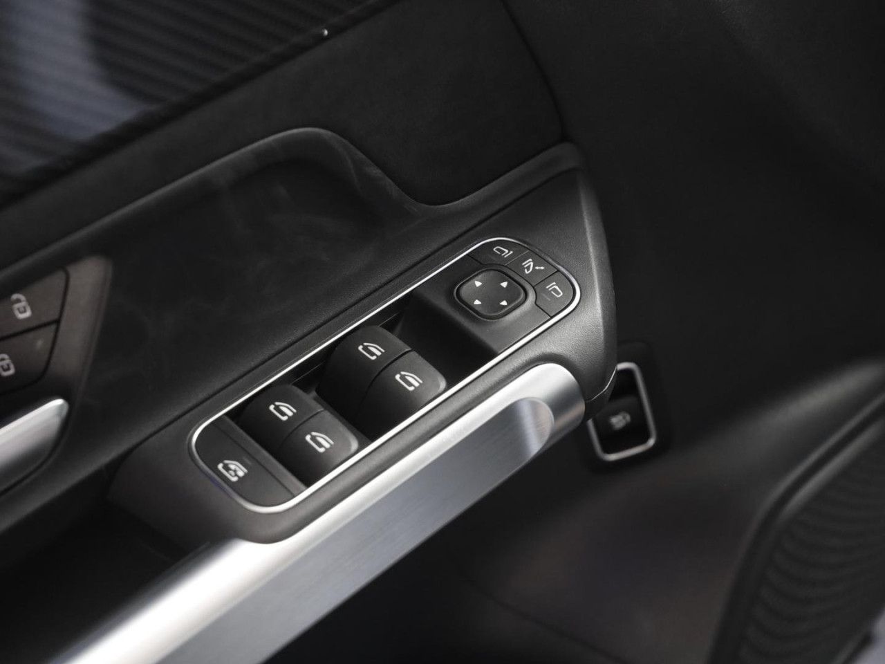 Mercedes-Benz GLB – Bild 17