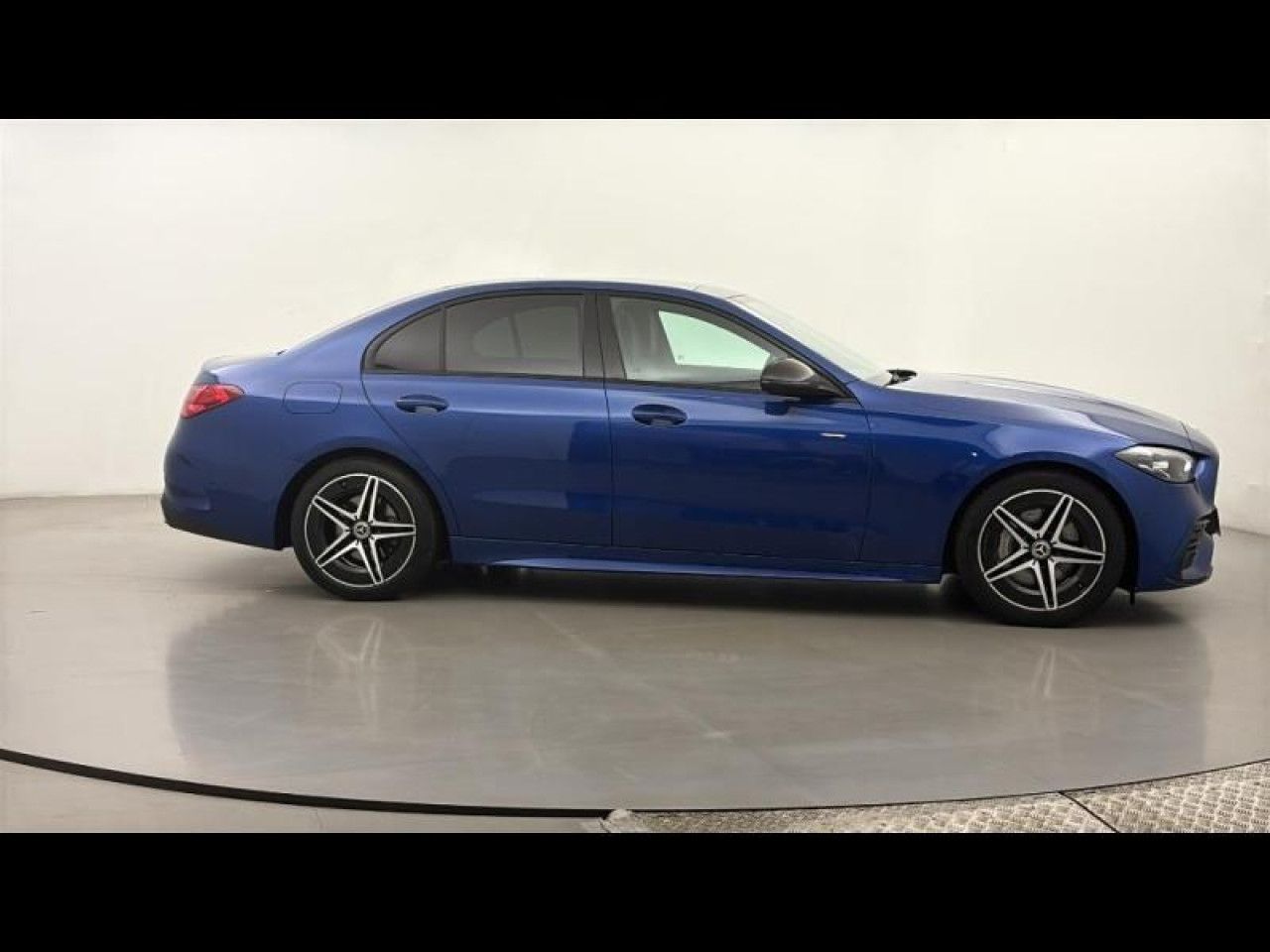 Photo du véhicule 4 / 18