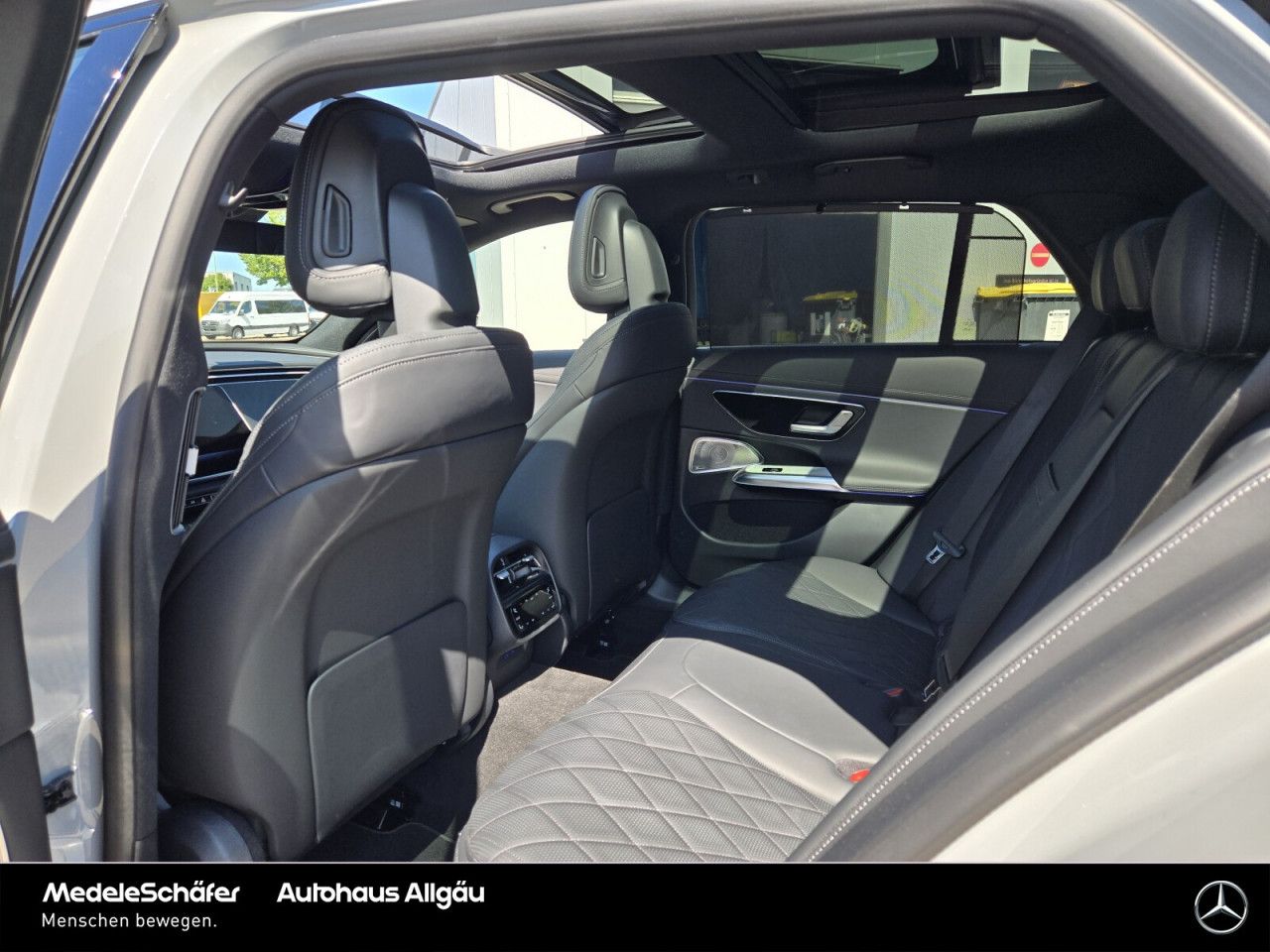 Mercedes-Benz E-Klasse – Bild 10