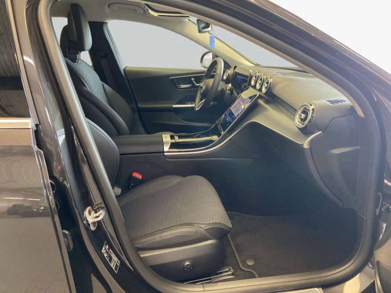 Mercedes-Benz C-Klasse – Bild 12