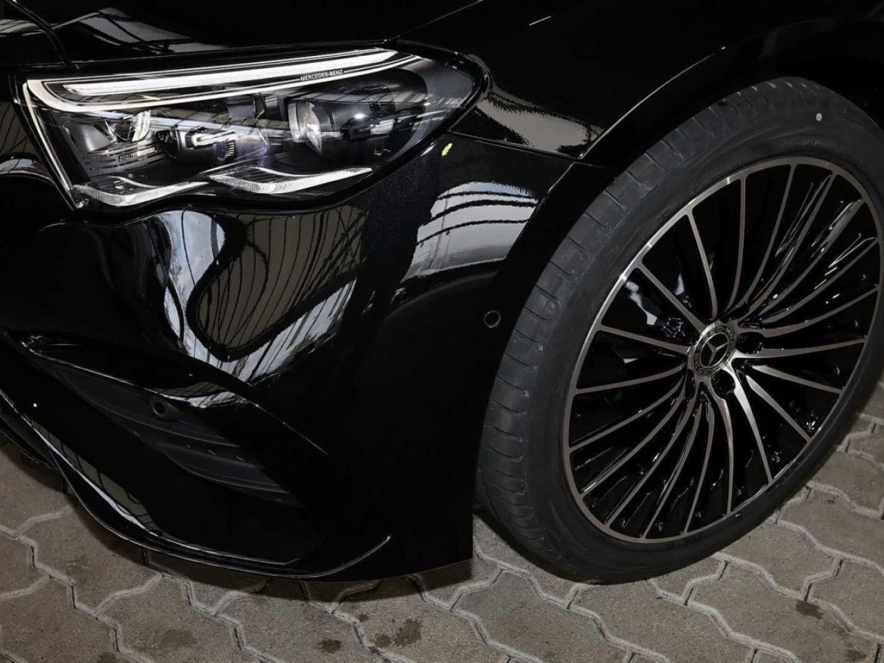 Mercedes-Benz E-Klasse – Bild 3