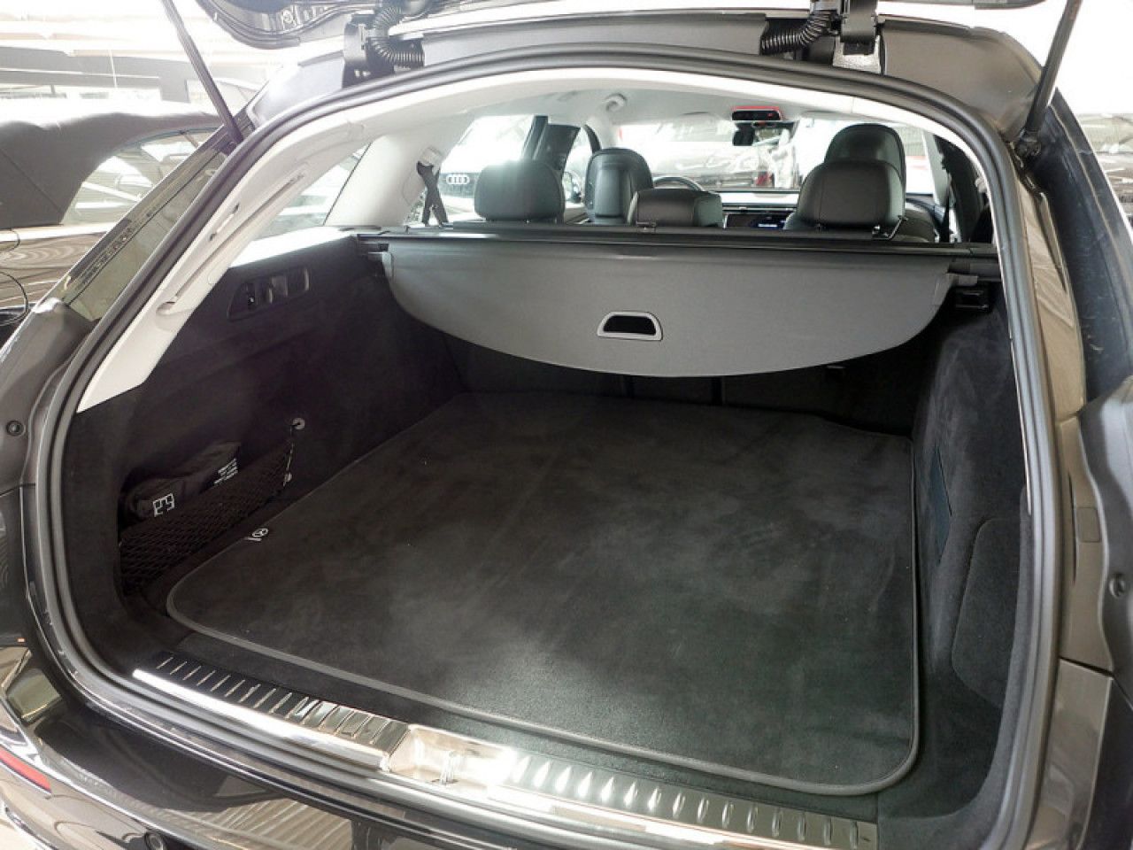 Mercedes-Benz E-Klasse – Bild 11