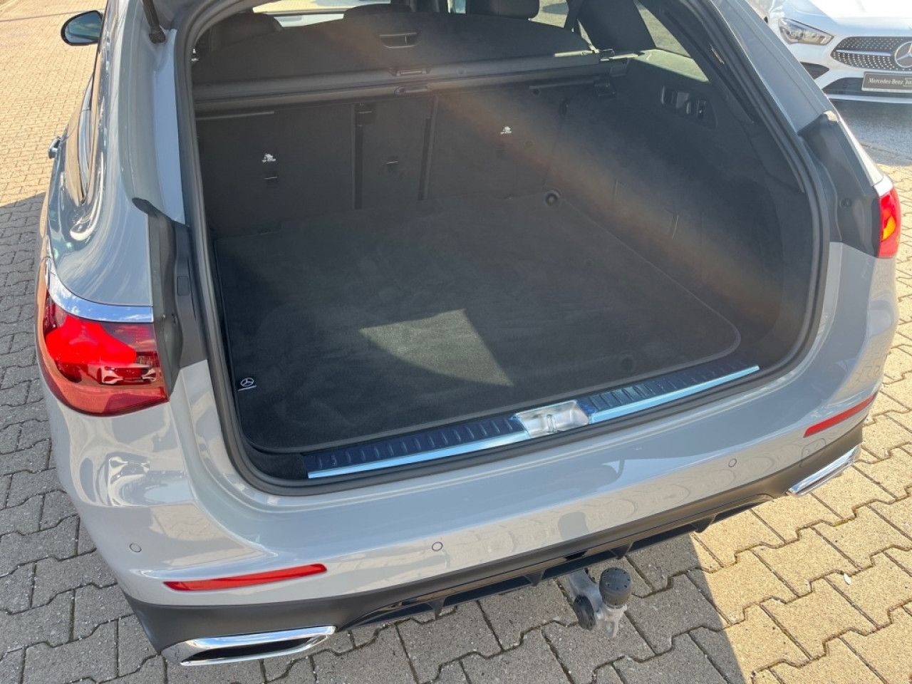 Mercedes-Benz E-Klasse – Bild 7