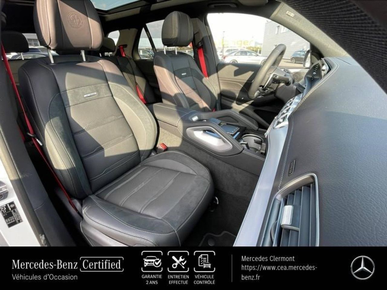 Photo du v&eacute;hicule 14 / 18