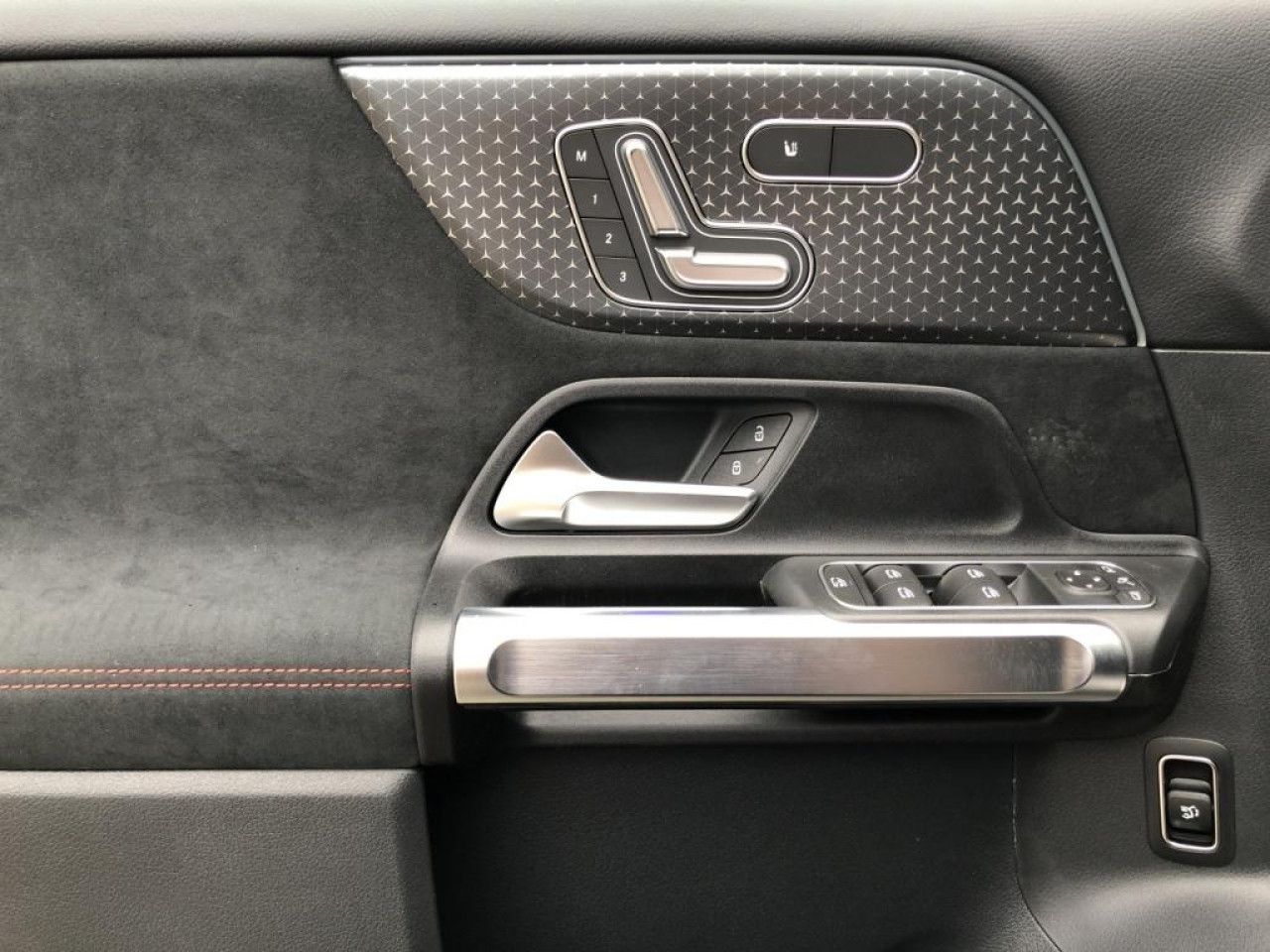 Mercedes-Benz GLB – Bild 15