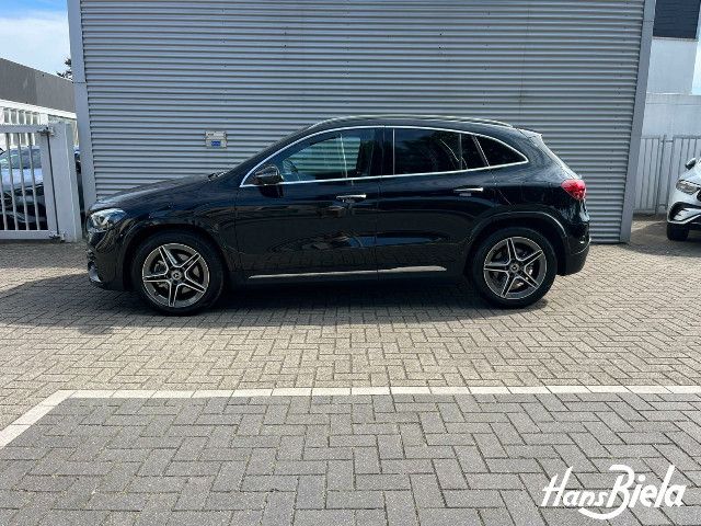 Mercedes-Benz GLA 220