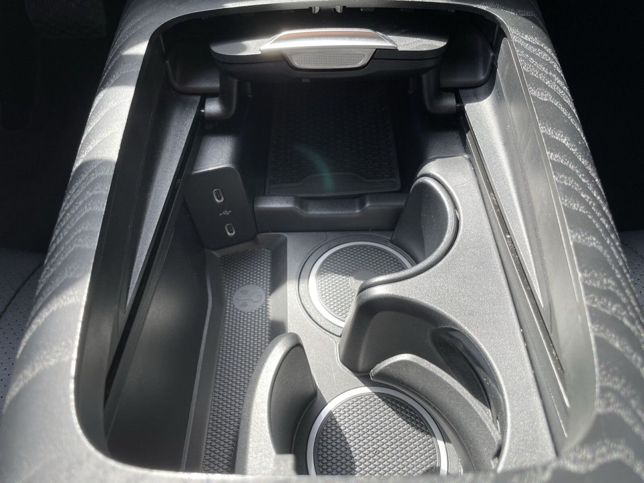 Mercedes-Benz E-Klasse – Bild 21