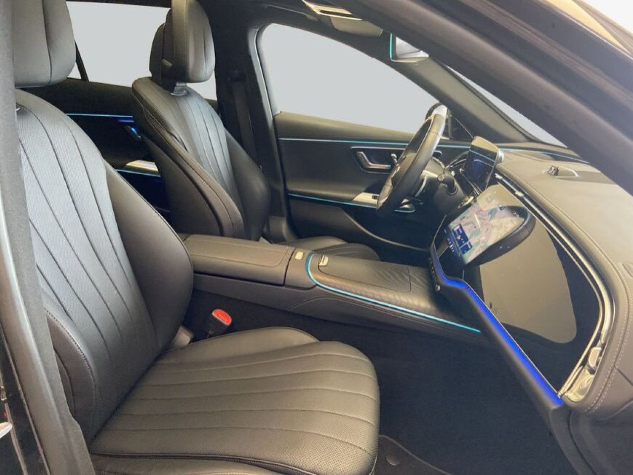 Mercedes-Benz E-Klasse – Bild 12