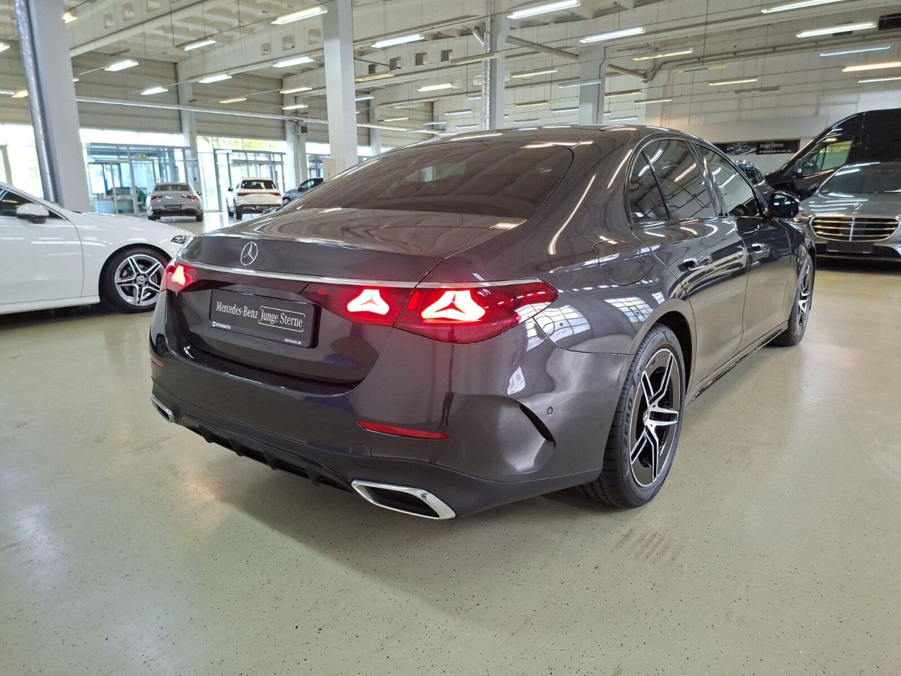 Mercedes-Benz E-Klasse – Bild 4