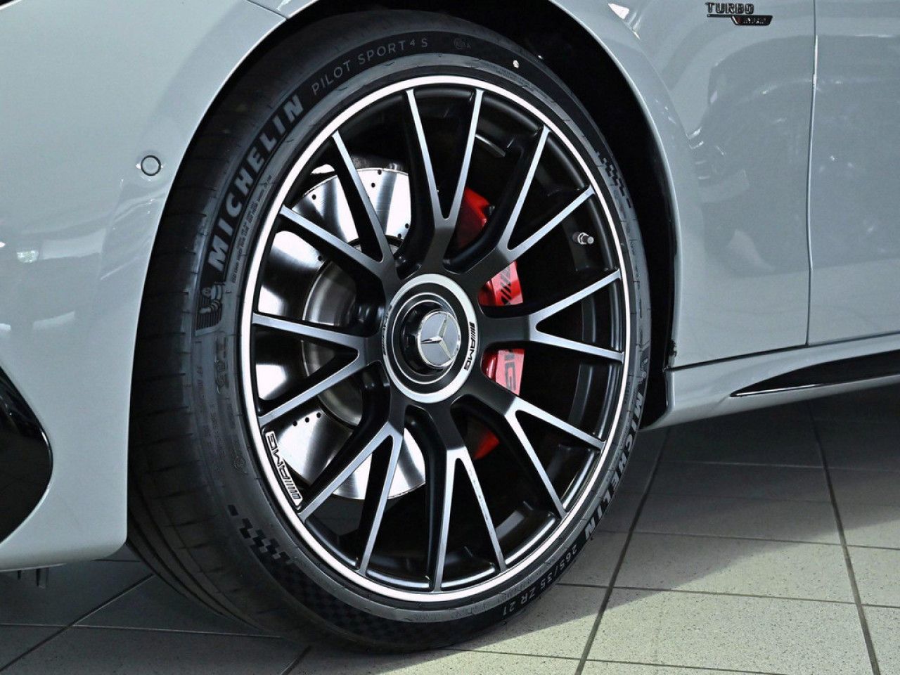 Mercedes-Benz E-Klasse – Bild 8