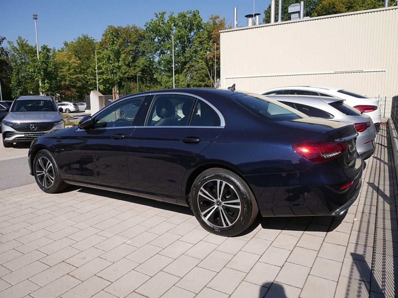 Mercedes-Benz E-Klasse – Bild 3
