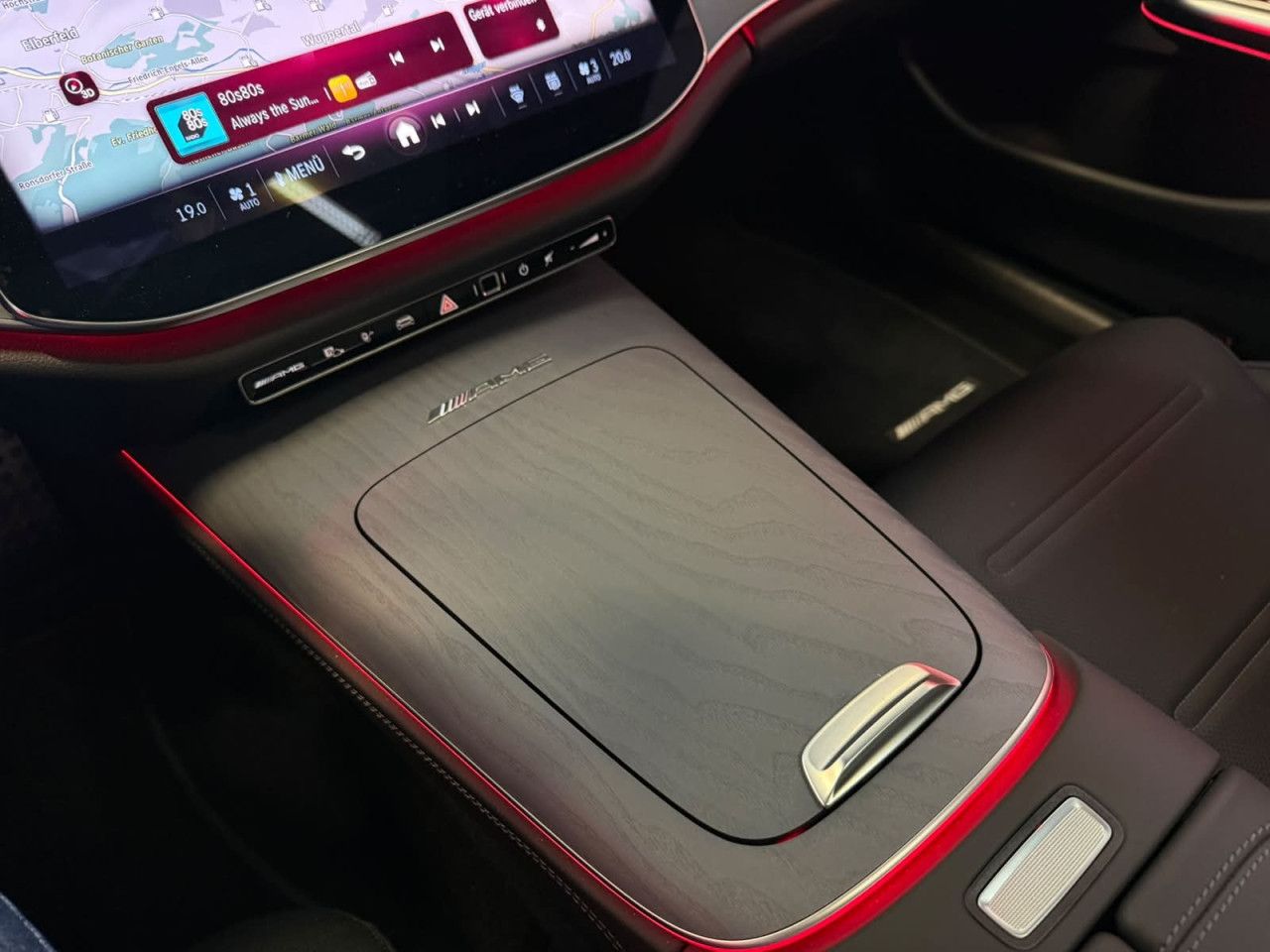 Mercedes-Benz E-Klasse – Bild 25