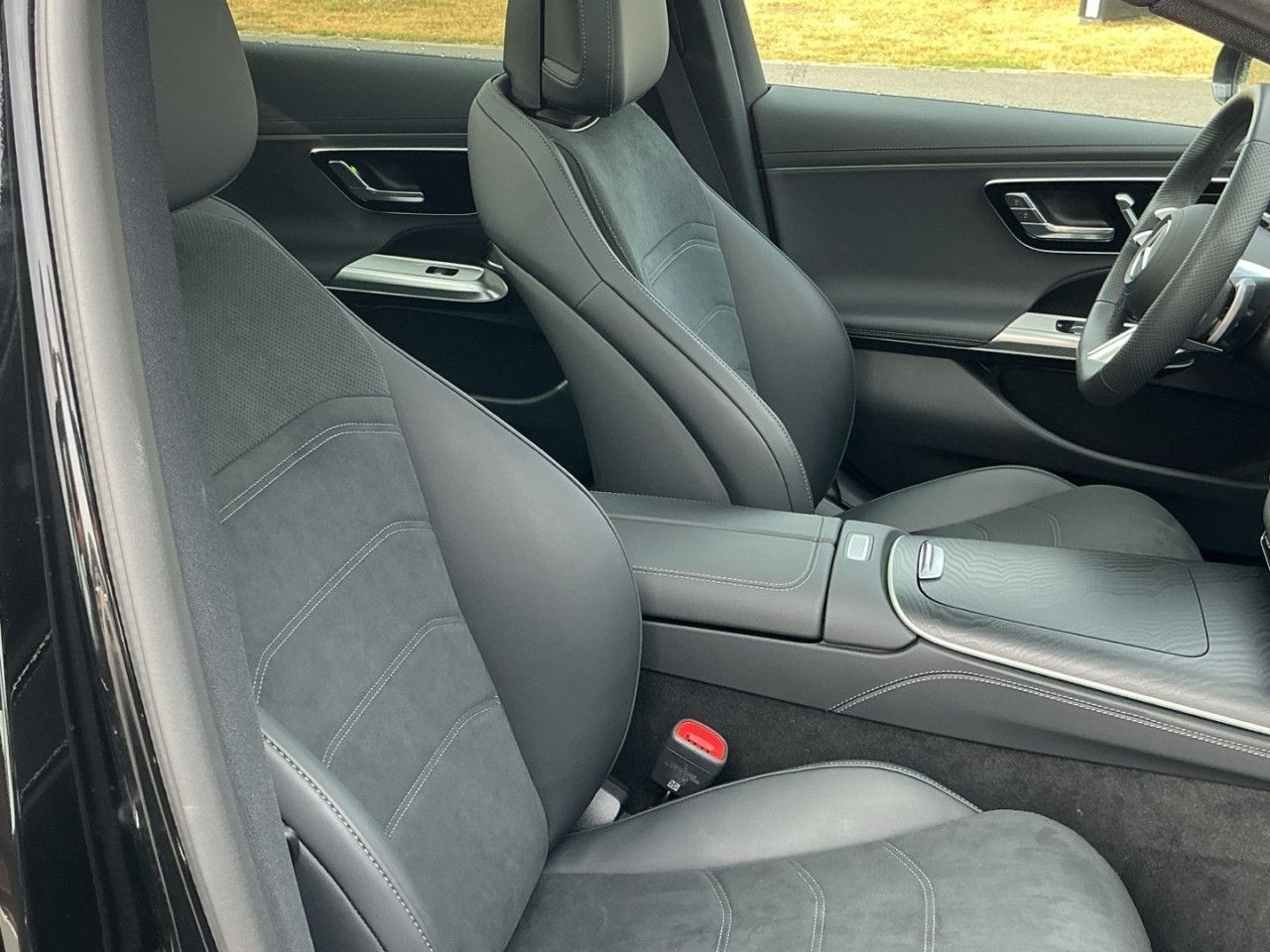 Mercedes-Benz E-Klasse – Bild 13