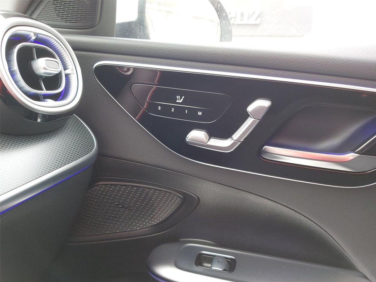 Fahrzeugbild 21 / 23