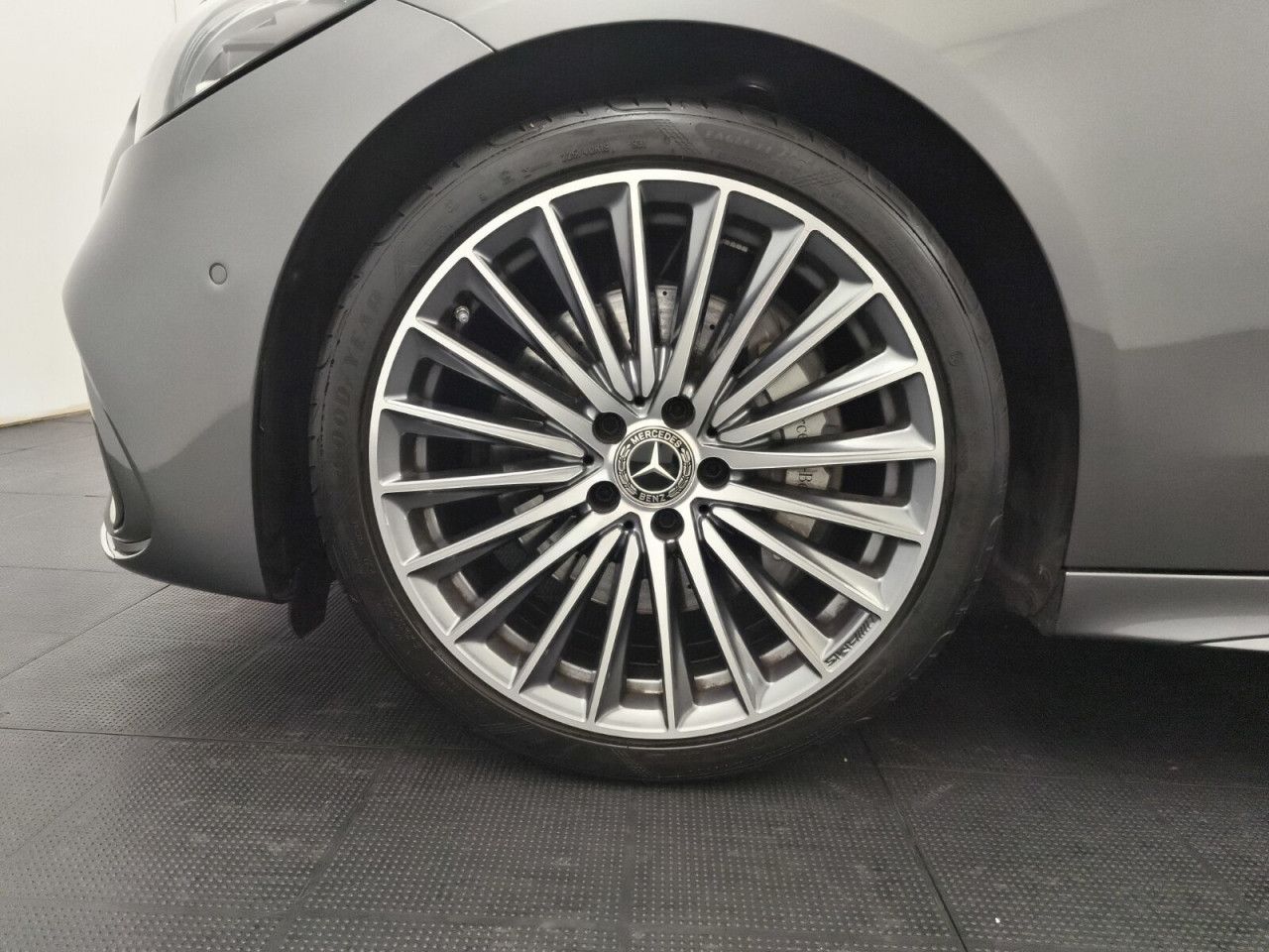 Mercedes-Benz C-Klasse – Bild 9