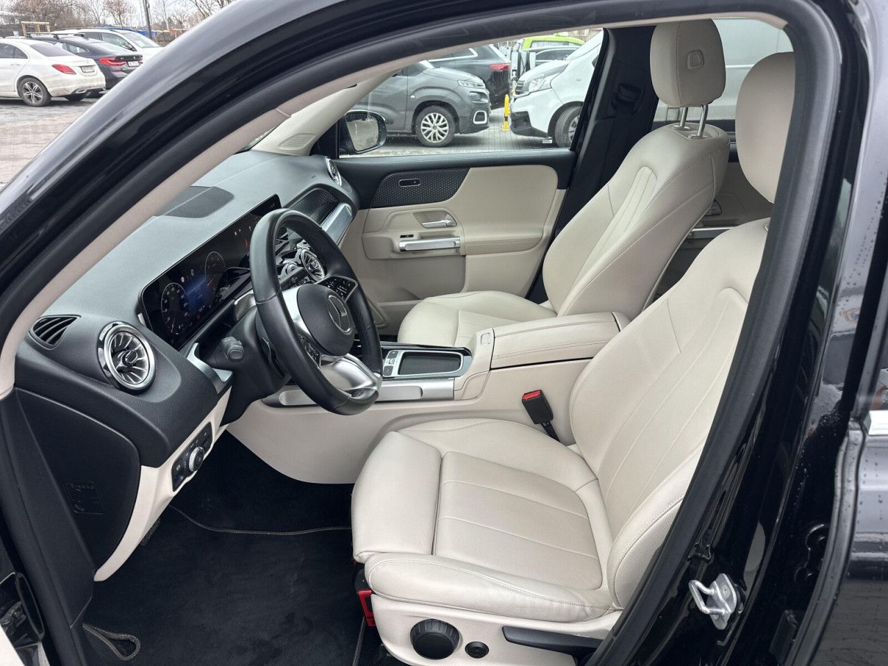 Zdj&eogon;cie pojazdu 12 / 22