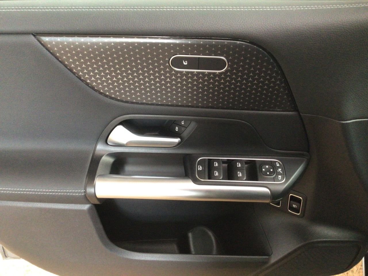 Fahrzeugbild 13 / 16