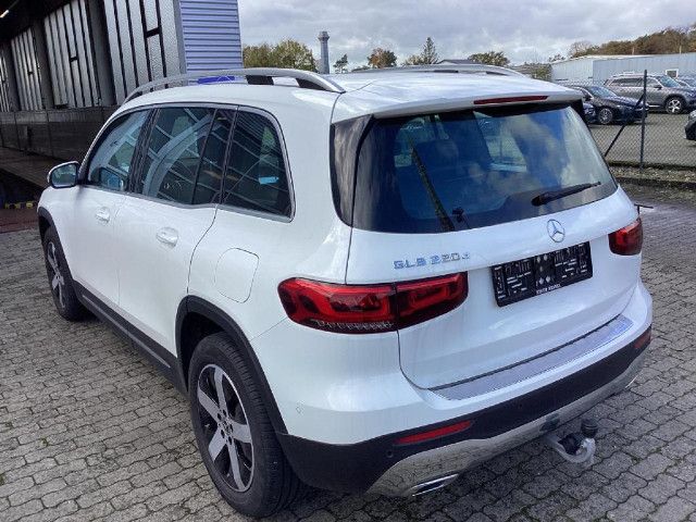Mercedes-Benz GLB 220