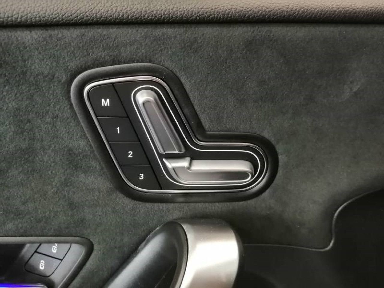 Photo du v&eacute;hicule 11 / 18