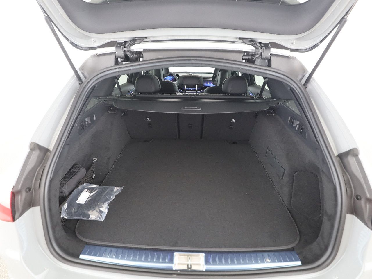 Mercedes-Benz E-Klasse – Bild 15