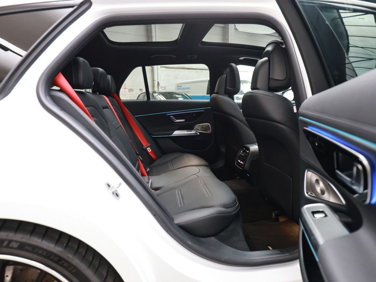 Mercedes-Benz E-Klasse – Bild 4