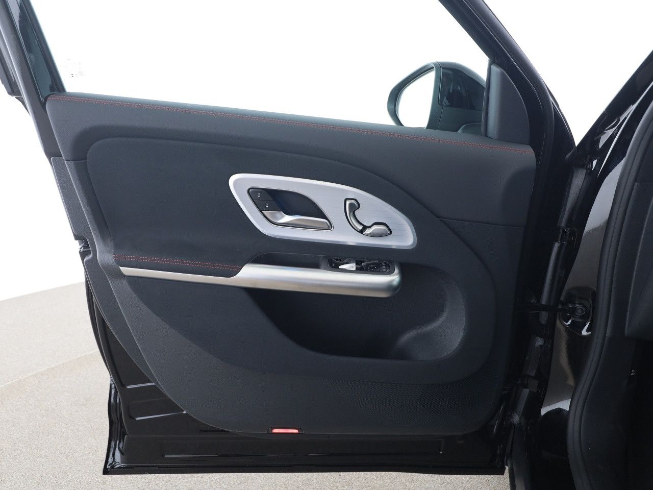 Mercedes-Benz GLB – Bild 12