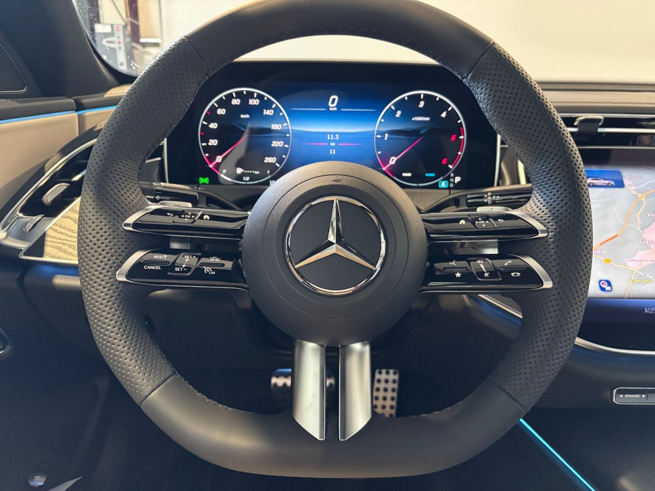 Mercedes-Benz E-Klasse – Bild 11