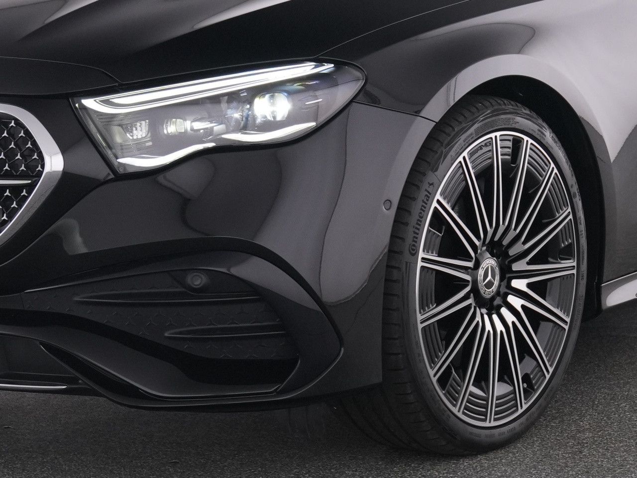 Mercedes-Benz E-Klasse – Bild 8