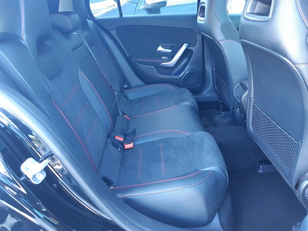 Photo du v&eacute;hicule 13 / 18