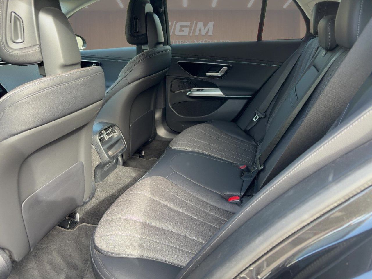 Mercedes-Benz E-Klasse – Bild 7