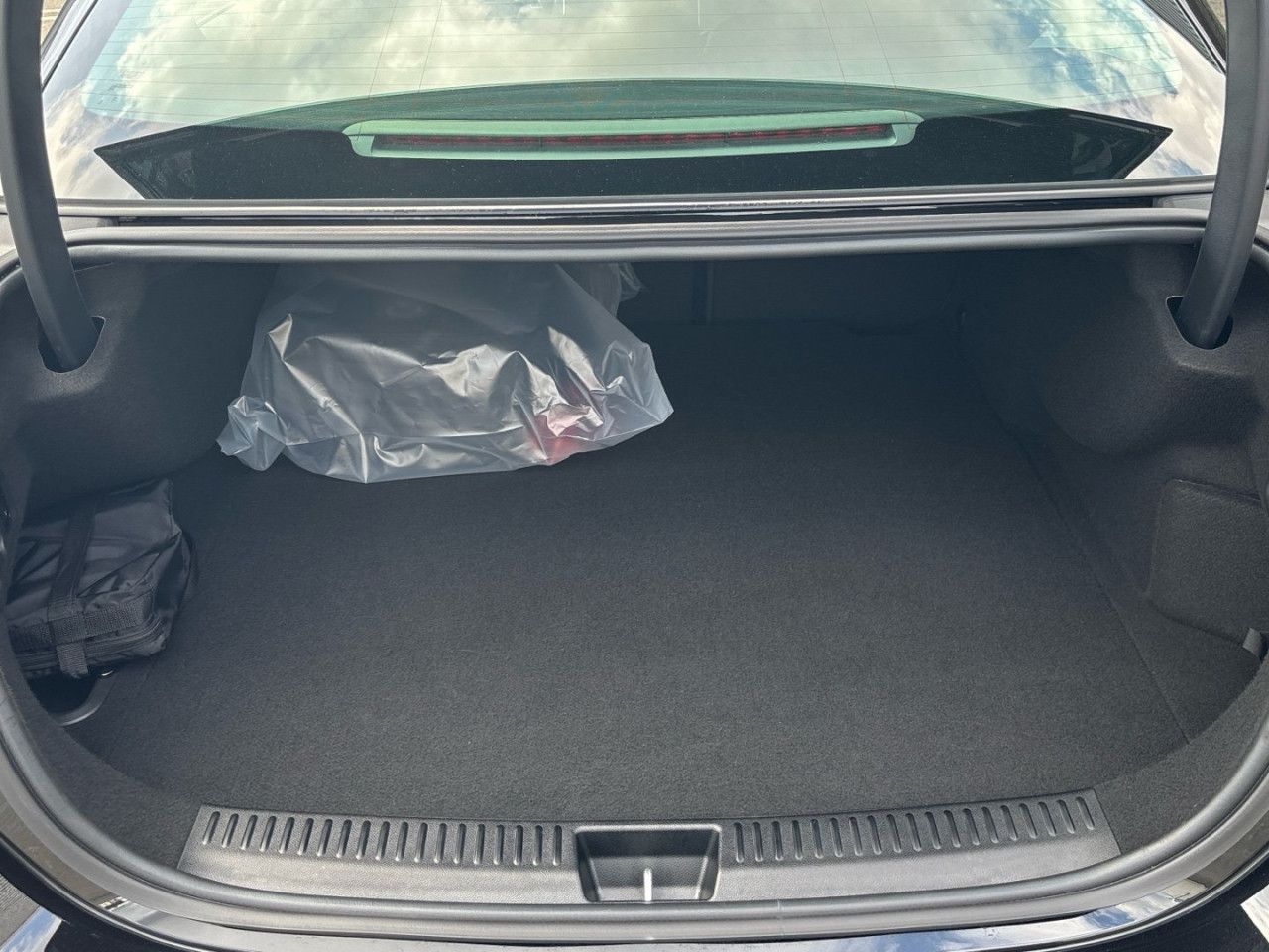 Mercedes-Benz E-Klasse – Bild 14