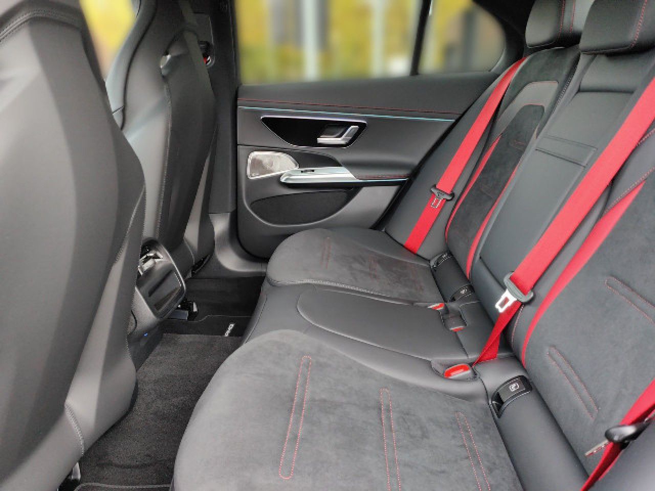 Mercedes-Benz E-Klasse – Bild 11