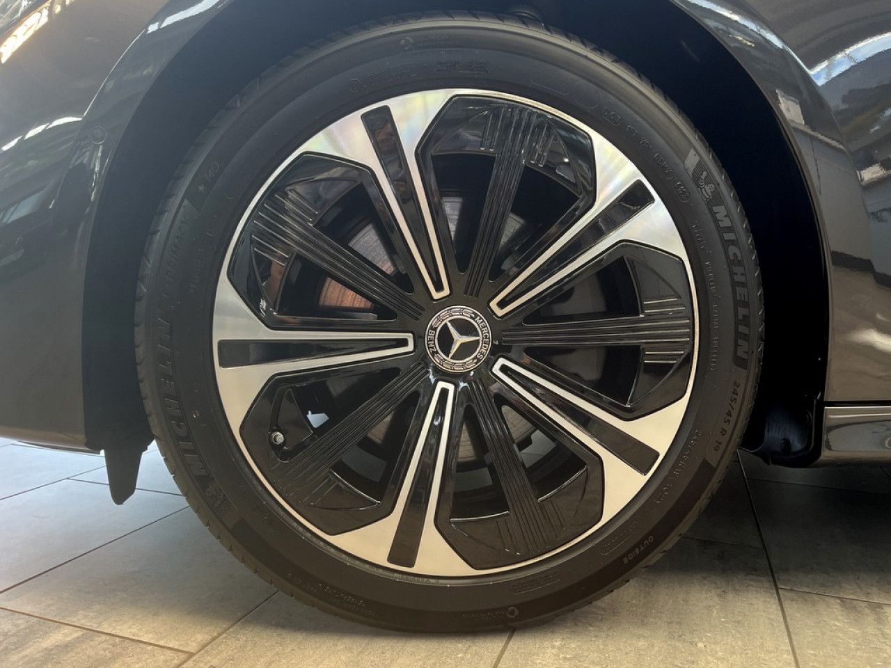 Mercedes-Benz E-Klasse – Bild 20