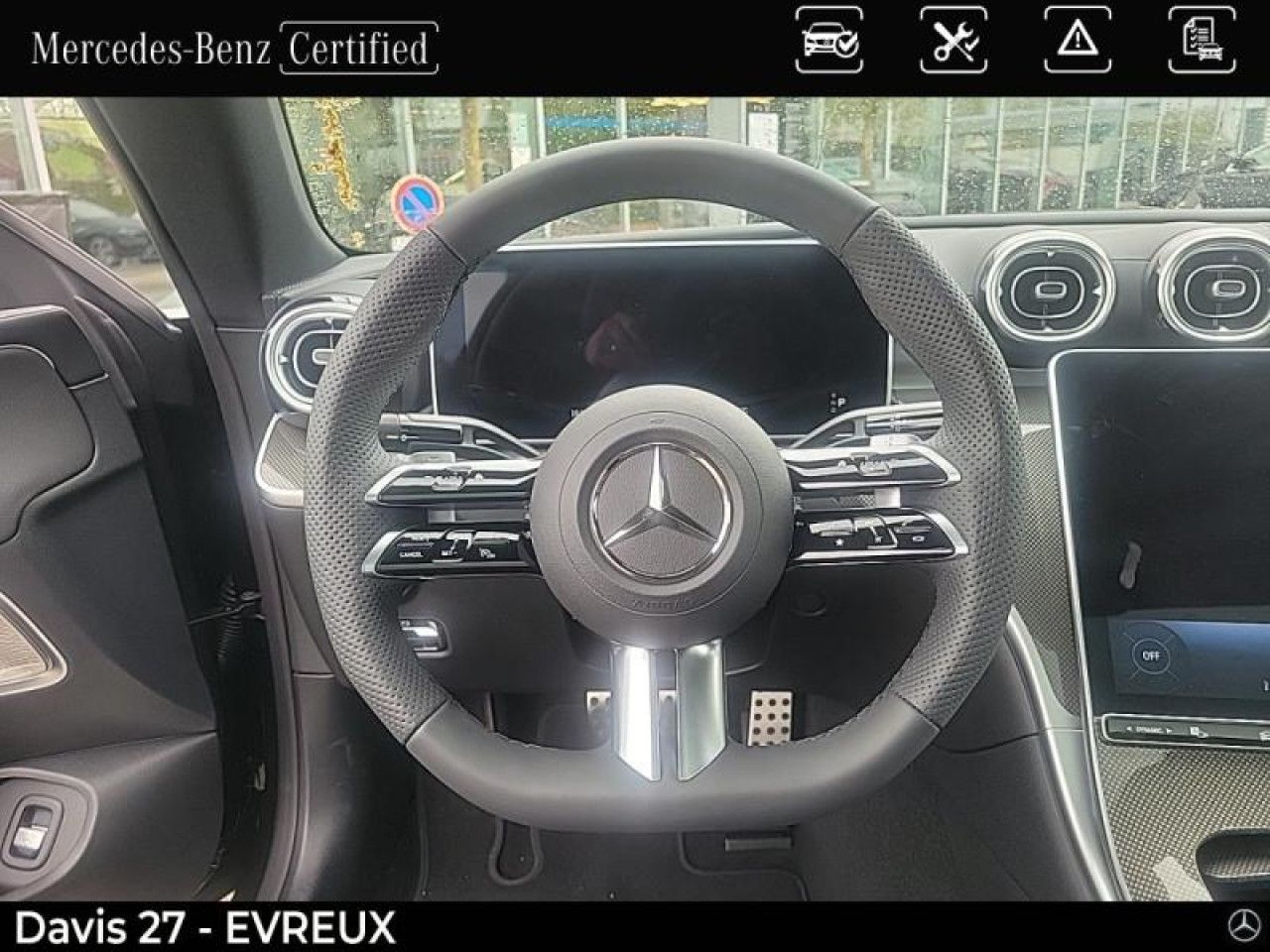 Photo du v&eacute;hicule 10 / 17